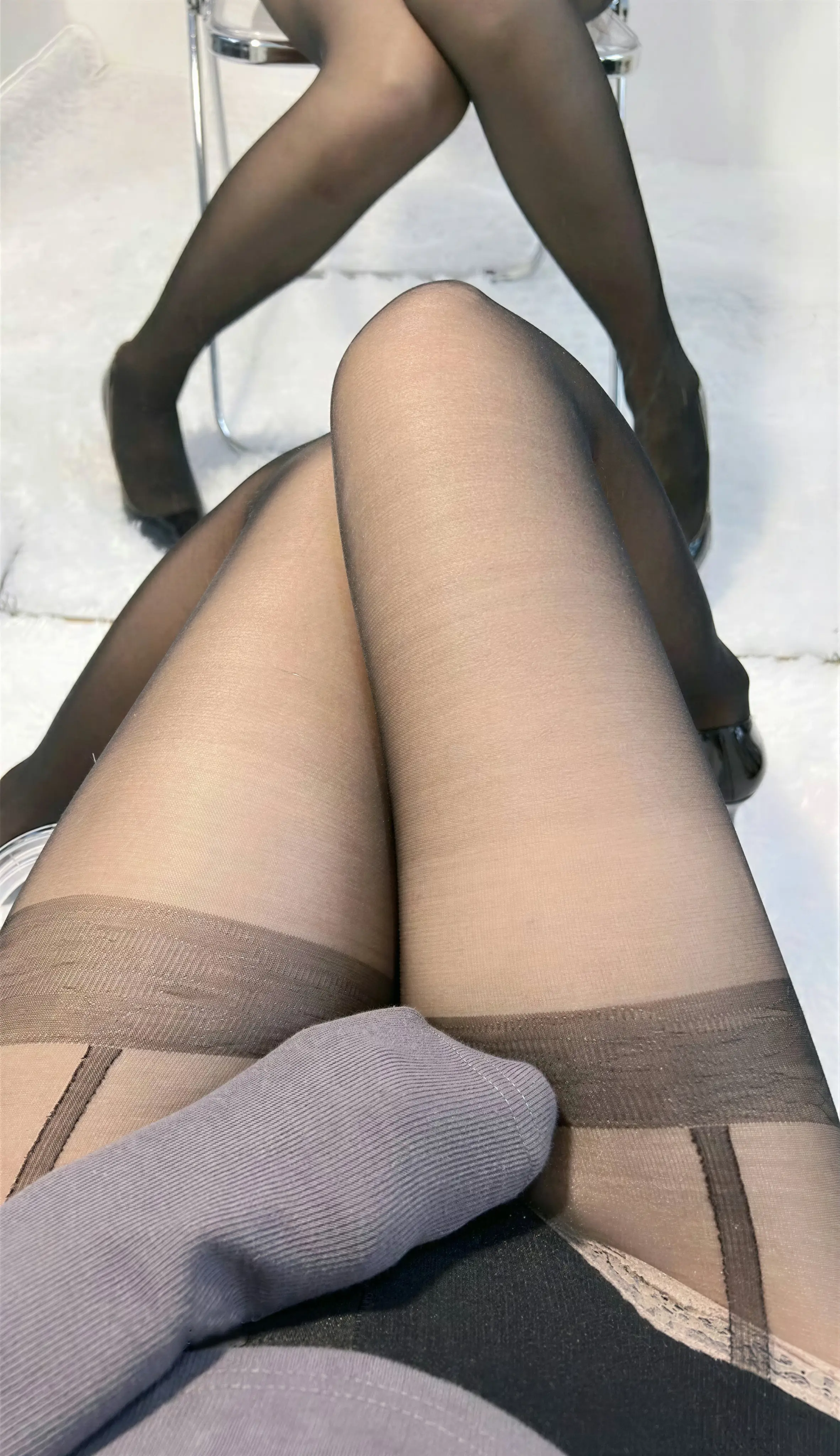 陈佩奇 – 仿吊带式连体黑丝 51P
